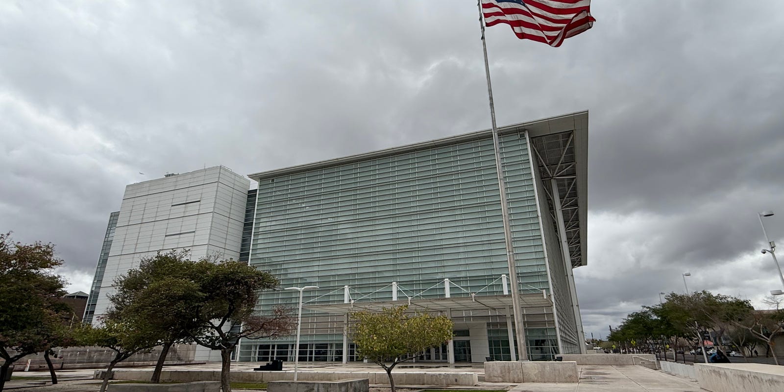 JimmyJenkins's tweet card. The U.S. government is deporting asylum seekers without following the process outlined in federal law, according to a recent Arizona court filing.