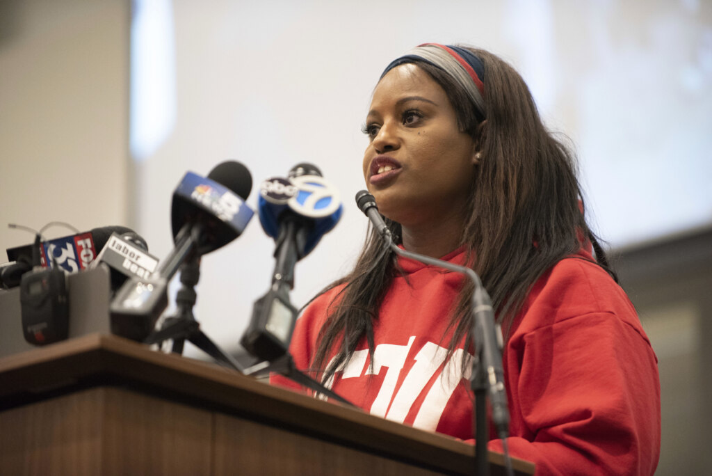 illinoispolicy's tweet card. Charter school contracts can be renewed for up to 10 years, but the Chicago Teachers Union has been pressuring for as few as two years. Sowing instability hurts charters and improves CTU’s odds of...