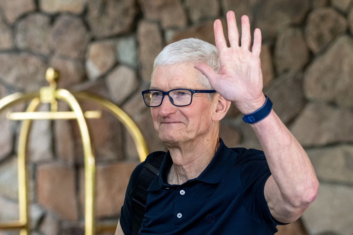 markgurman's tweet card. The departure of Apple’s chief operating officer is just the beginning of a broader management overhaul — though Tim Cook is staying put for the foreseeable future. Also: The company is scaling back...
