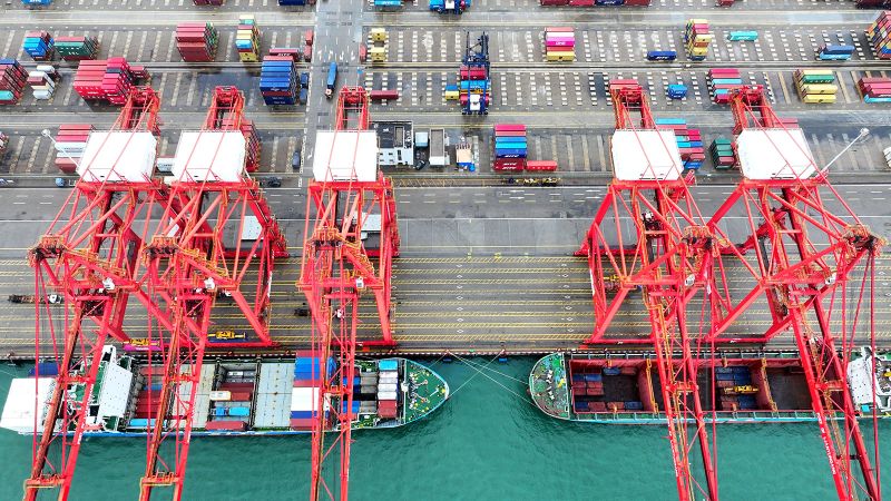 wellingmax's tweet card. On Friday morning, West Coast port officials told CNN about a startling sight: Not a single cargo vessel had left China with goods for the two major West Coast ports in the past 12 hours. That hasn’t...