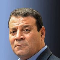 TawfikOkasha_'s tweet card. لو أن أحدًا أراد أن يعرف من هم المتآمرون على مصر، لقلنا له -ولدينا من الأدلة الكثير-: أول هؤلاء هم الذين ورّطوا البلاد والعباد فى ديون لم نرَ لها مثيلًا فى أى عهد، بما فيه عصر الخديو إسماعيل الذى...