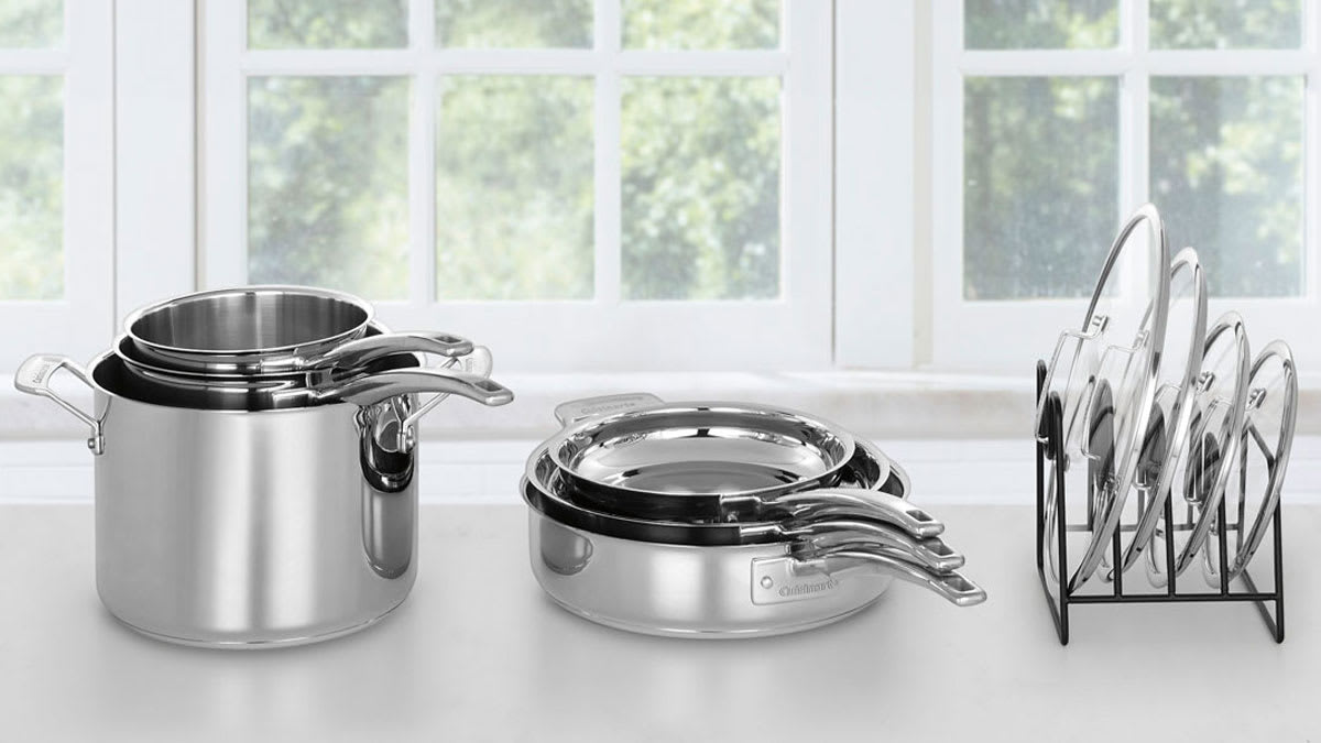 ConsumerReports's tweet card. According to CR's tests, these are the best stainless steel cookware sets you can buy for $300 or less.