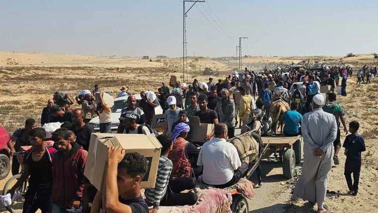 CrisisGroup's tweet card. Israel’s new U.S.-backed aid scheme in Gaza integrates food into military strategy. Since the war began, Israel has restricted aid, easing up when famine alerts appeared, tightening as attention...