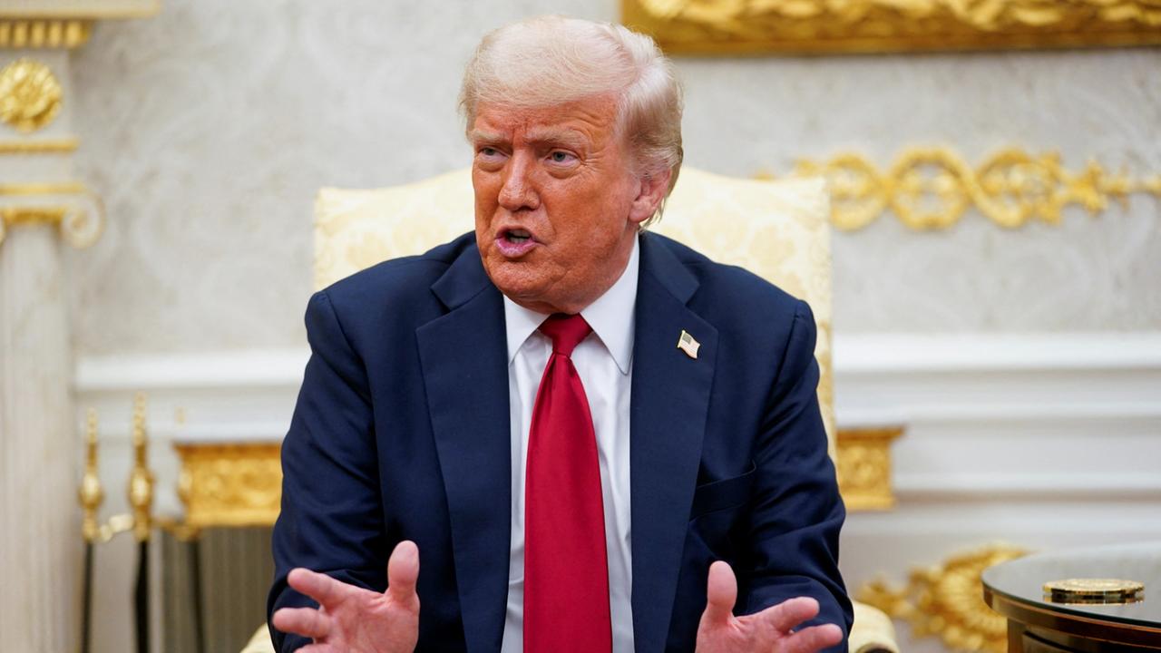 tagesschau_eil's tweet card. US-Präsident Trump hat Russlands Handelspartnern mit Strafzöllen von bis zu 100 Prozent gedroht. Diese würden erhoben, wenn es bei den Bemühungen um ein Ende des Krieges binnen 50 Tagen keine...