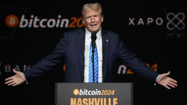 jenniferjschulp's tweet card. The White House is pushing the House to quickly get stablecoin legislation across the finish line with limited changes, frustrating efforts to tie the bill to a larger crypto framework and limiting…