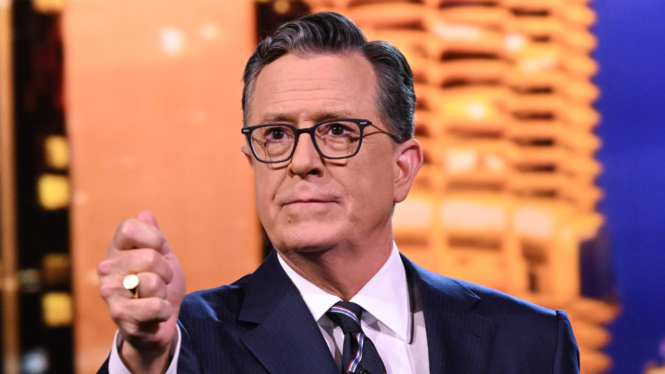 movieangel's tweet card. Prominent political figures as well as Hollywood stars have reacted with disgust over the news that 'The Late Show With Stephen Colbert' will end its run in 2026.