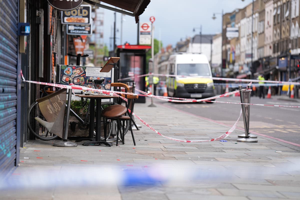 standardnews's tweet card. Schoolgirl eating dinner with her family hit in drive-by shooting ordered by Tottenham Turks against Hackney Turks , court told