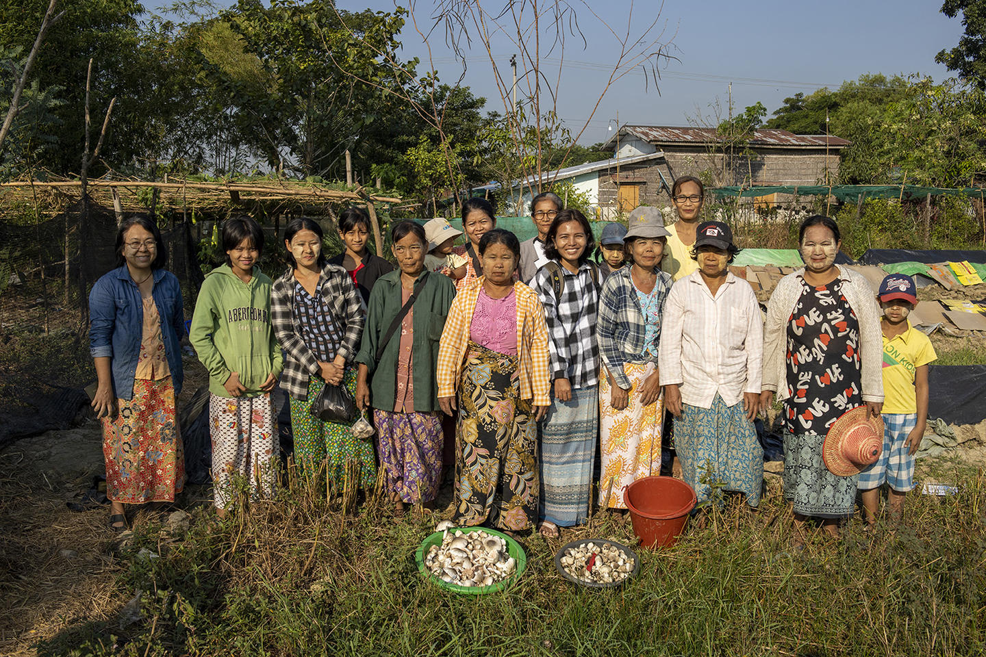 GlobalGoalsUN's tweet card. How women are finding economic strength in mushroom farming