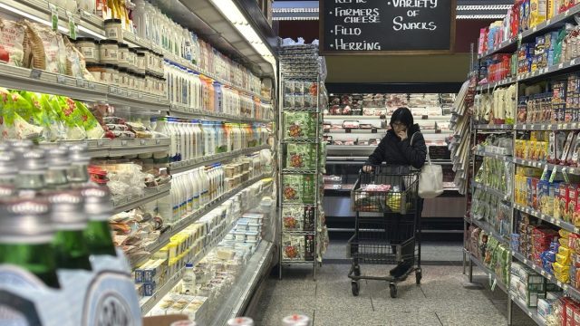 CongressLaura's tweet card. A new poll has found that nearly two-thirds of Americans disapprove of President Trump’s handling of inflation, with half of U.S. adults believing that his policies have made them financially…
