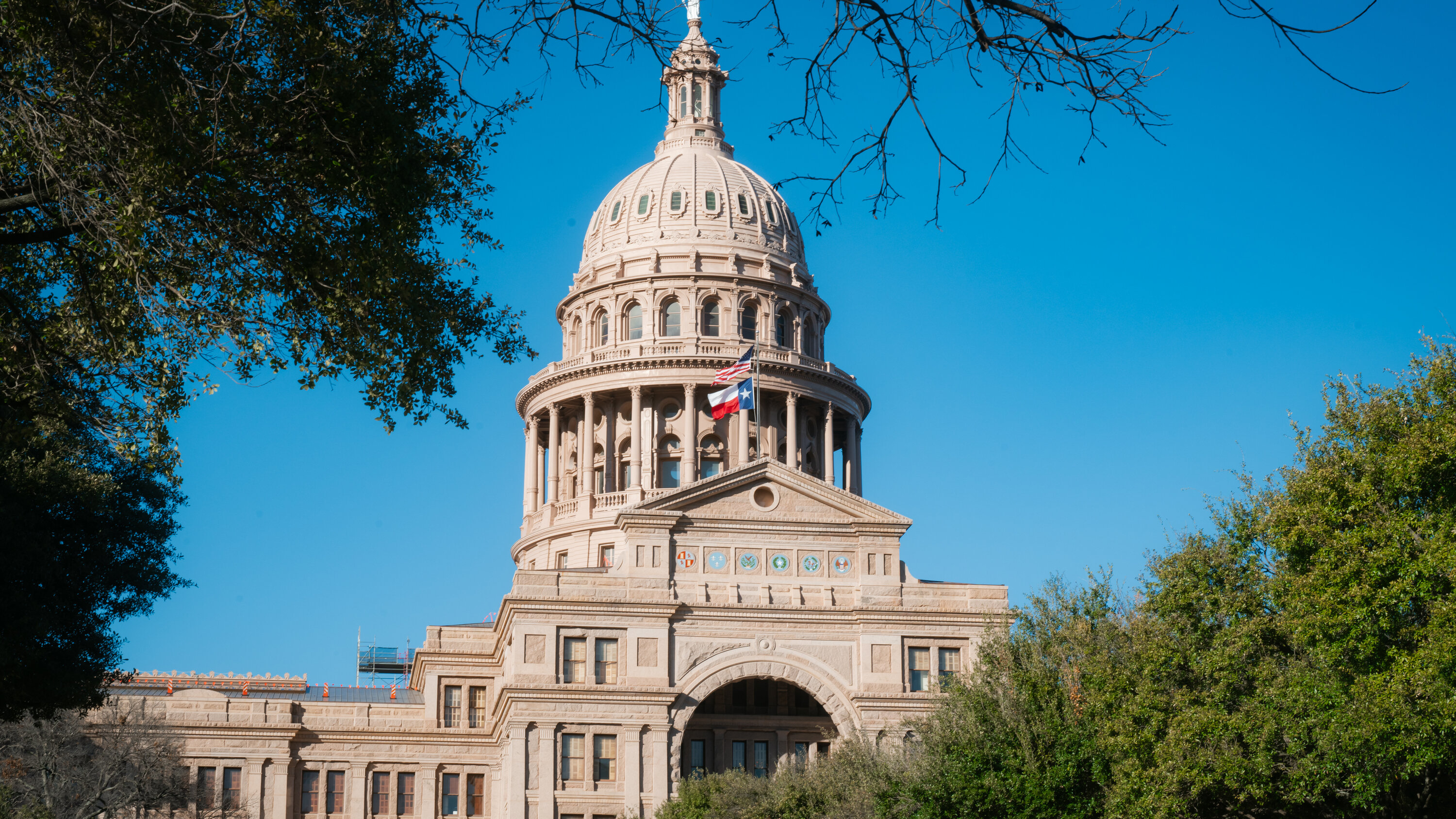 ShaneGoldmacher's tweet card. Hakeem Jeffries, the House Democratic leader, told Texas Democrats on a call on Tuesday that the moment required everyone “to do extraordinary things.”