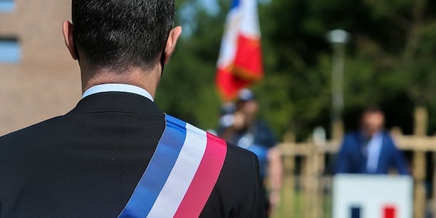 Cesarmand's tweet card. Une semaine après la présentation des grandes orientations de la prochaine loi de finances, les collectivités territoriales se sont réunies, ce mardi matin, en Comité des finances locales. D'après...