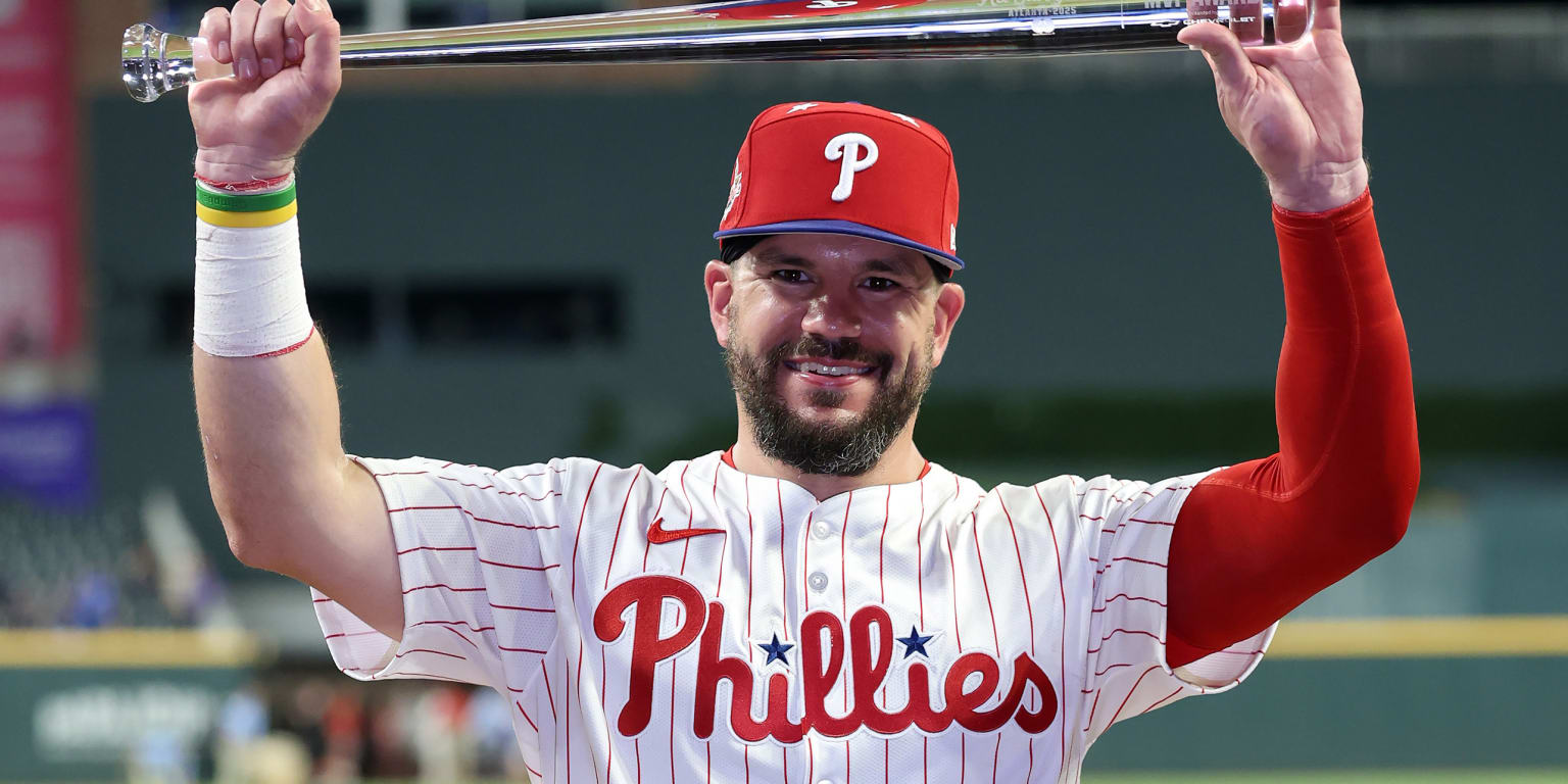 Feinsand's tweet card. ATLANTA -- As Kyle Schwarber prepared to take his swings in the first All-Star Game swing-off, Dodgers third-base coach Dino Ebel approached him. Ebel would be throwing to Schwarber, who had only...