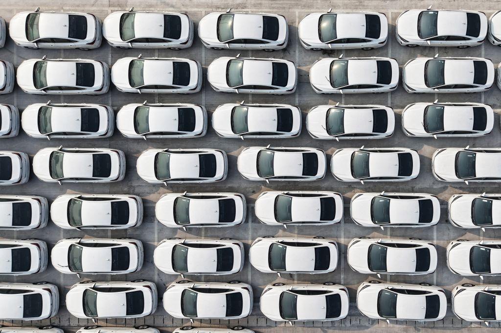Tagliapietra_S's tweet card. Chinese EV investment aids EU decarbonisation but brings risks, needing a united EU strategy to align it with climate, industrial and security aims