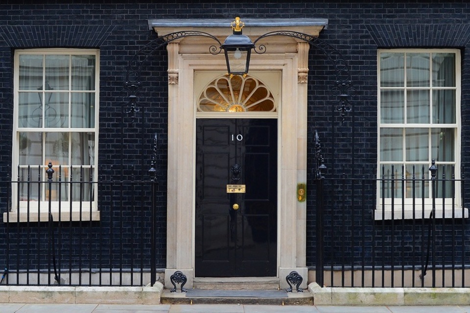 simonwaltersuk's tweet card. Joint statement from the leaders of the United Kingdom, France and Canada on the situation in Gaza and the West Bank.