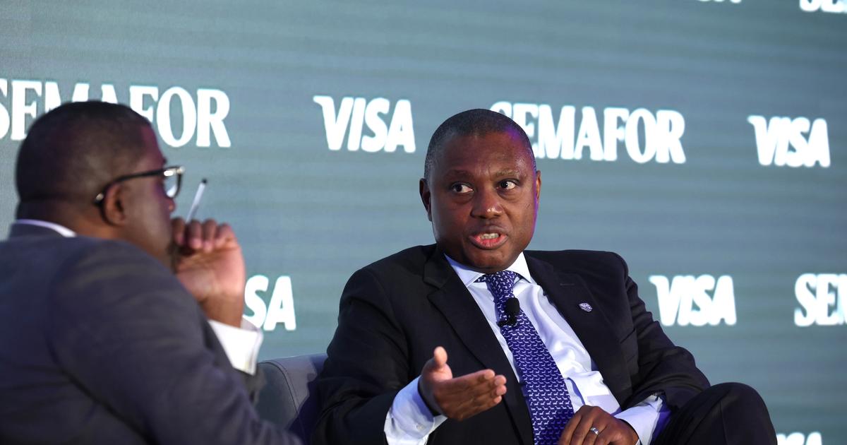 YinkaWrites's tweet card. Sim Tshabalala pushes back at credit ratings by Fitch, Moody’s, S&P.