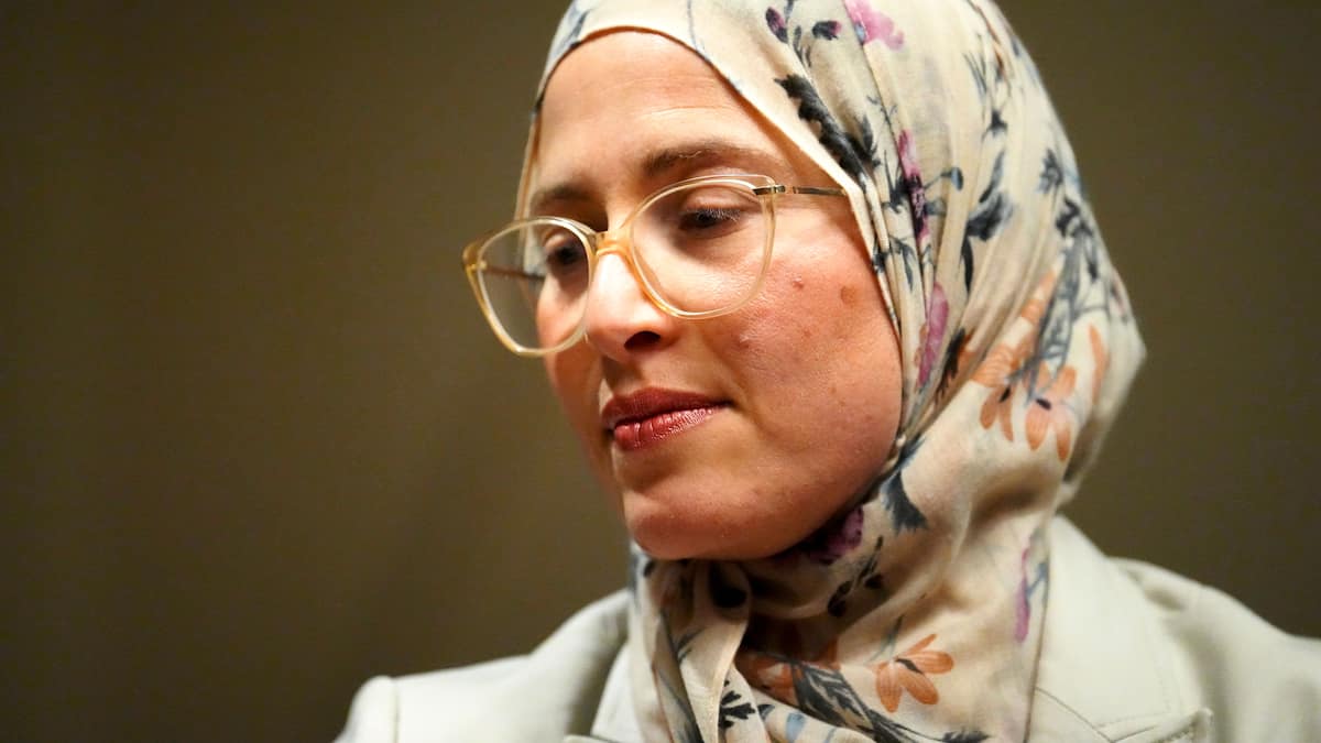 nb58's tweet card. La représentante spéciale du Canada chargée de la lutte contre l'islamophobie, Amira Elghawaby, écope d'une amende.