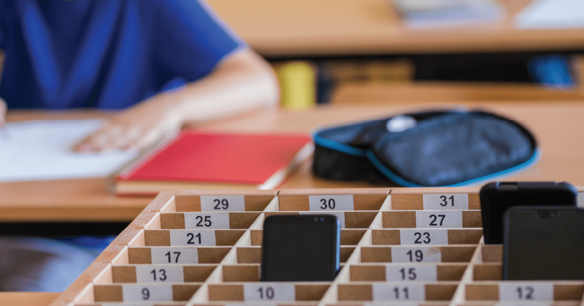 FrBarnabas's tweet card. More than four-in-ten Americans (44%) back bans on student cellphone use during the entire school day, up from 36% last fall.