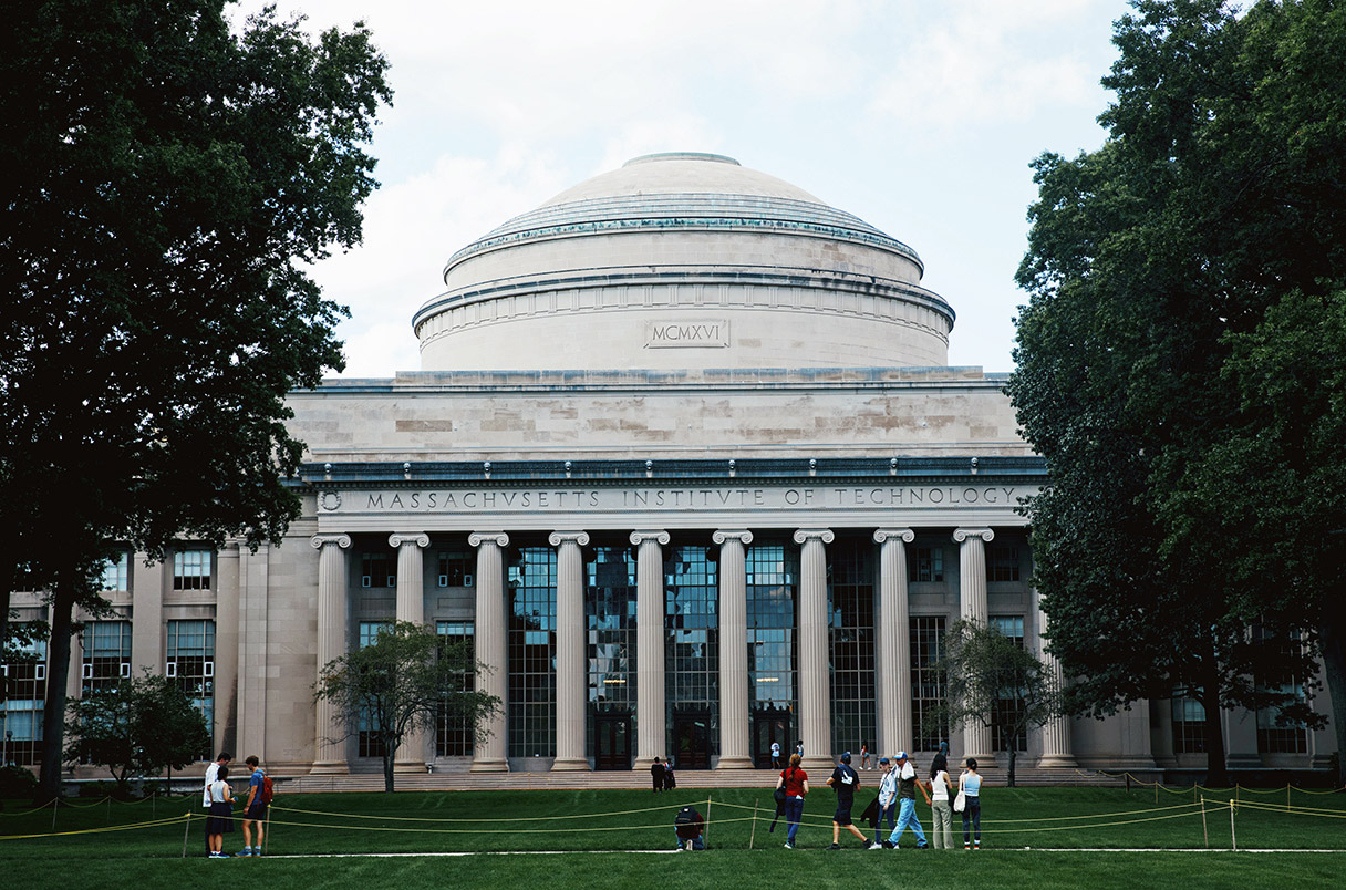 ScienceMagazine's tweet card. Concentrating funding at high-powered universities can maximize output, paper argues, but may sacrifice broader benefits