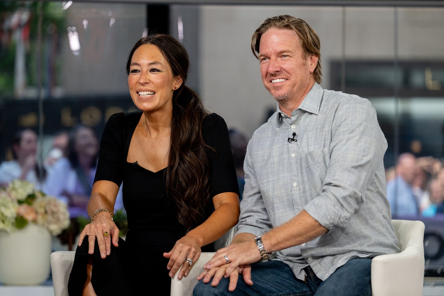 ThinkingAtheist's tweet card. Who would’ve seen this coming from Chip and Joanna Gaines?