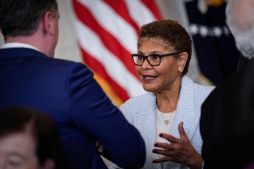 seanhannity's tweet card. During an interview with ABC News' Martha Raddatz over the weekend, Los Angeles Mayor Karen Bass was asked if the Trump Administration has done
