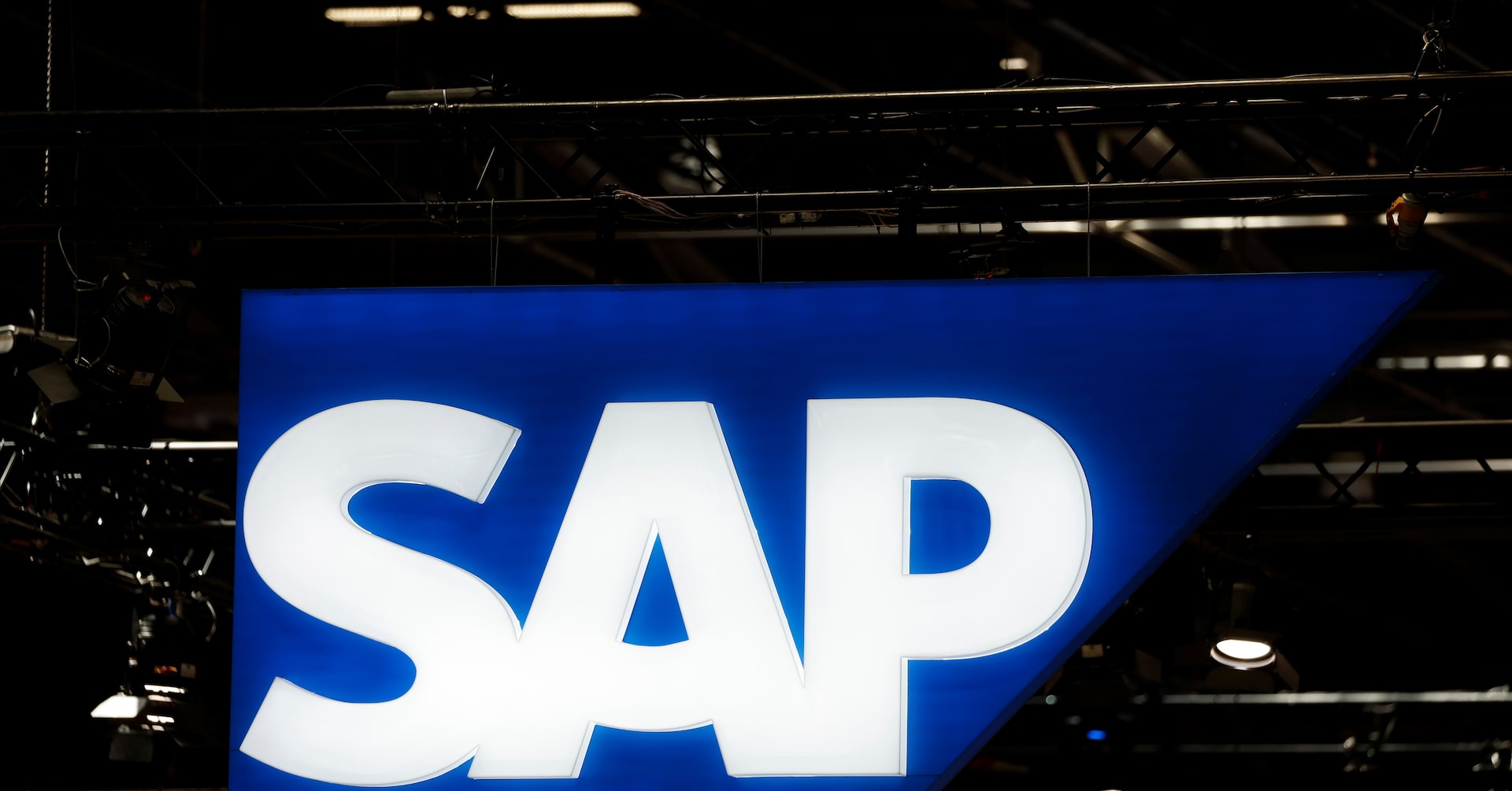 ReutersBiz's tweet card. Shares in SAP fell on Wednesday after the German software maker reported higher quarterly sales and earnings but held off on increasing full-year targets, which some investors had expected.