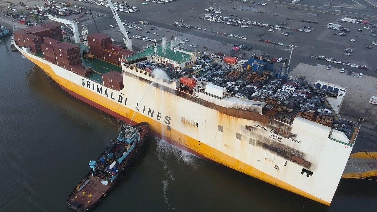TedShermanSL's tweet card. Firefighters lacked proper marine fire training before entering vessel where two died, the NTSB said. And little has been done to prepare for the next big fire.