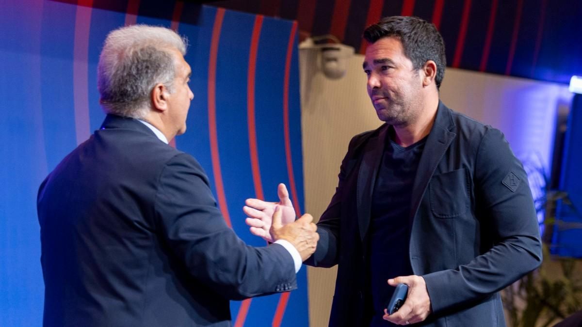 monfortcarlos's tweet card. El director deportivo azulgrana estará en Japón y Corea tras acometer el fichaje de Rashford