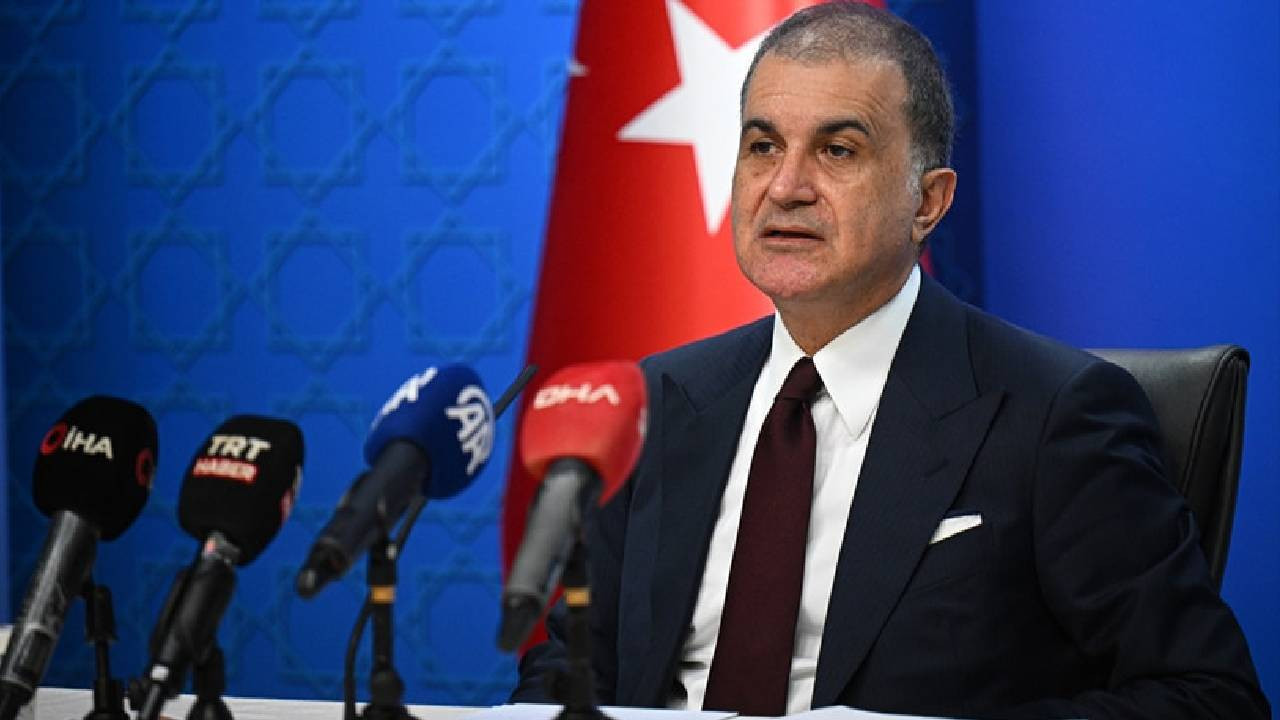 arti_gazete's tweet card. AKP Genel Başkan Yardımcısı ve Parti Sözcüsü Ömer Çelik, Meclis'te kurulması beklenen komisyona ilişkin olarak, 'Meclis Başkanımızın takdirinde ama zannediyorum günler içerisinde bunu hayata geçire...