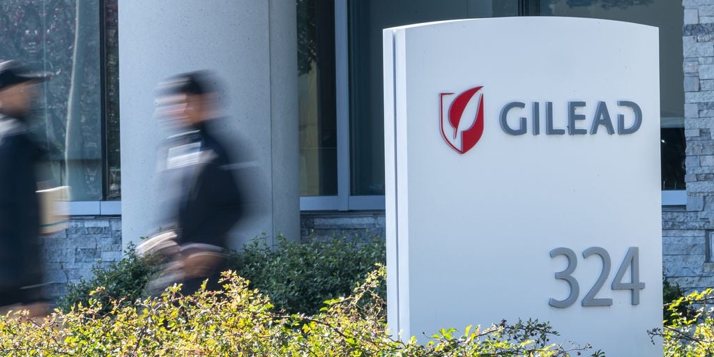 GeringerSameth's tweet card. Gilead reaches $202M settlement over kickback scheme to promote HIV drug