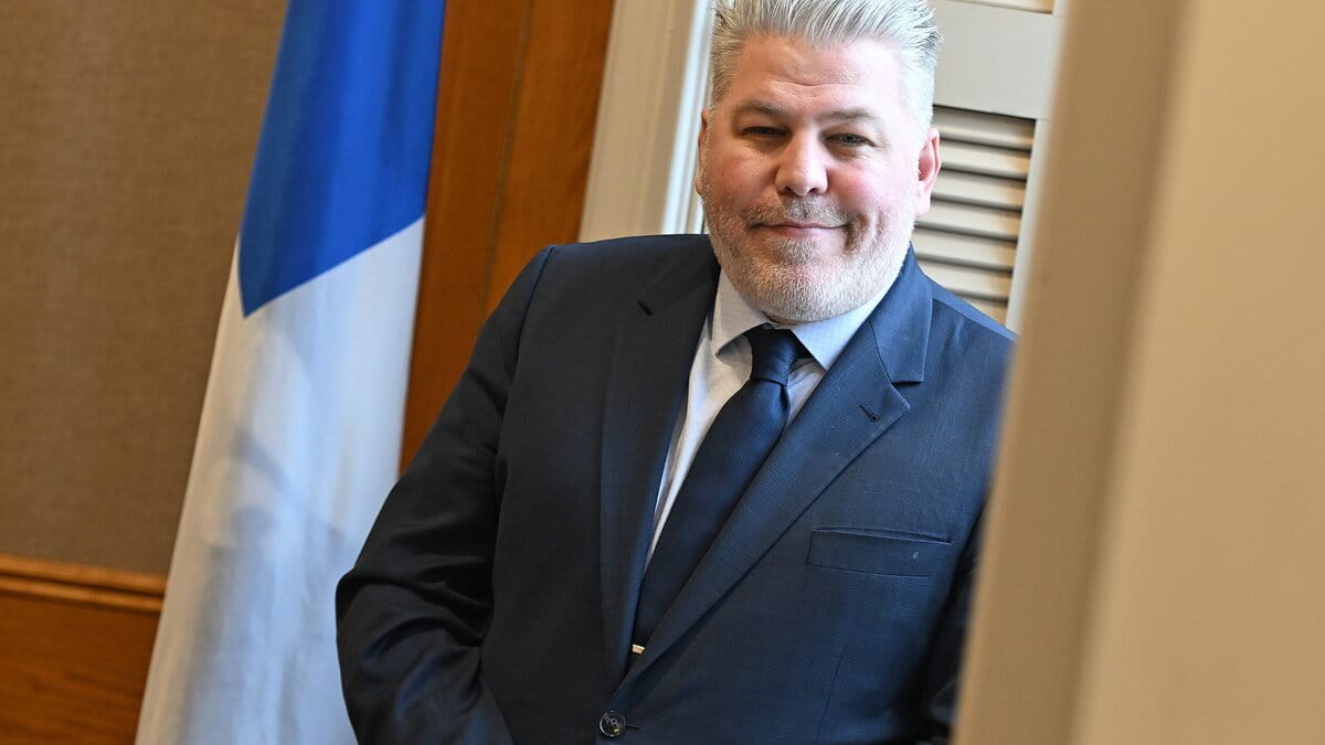 PascalBerube's tweet card. La pétition contre les restrictions budgétaires en éducation a fait bouger le gouvernement Legault, selon le député du Parti Québécois Pascal Bérubé.