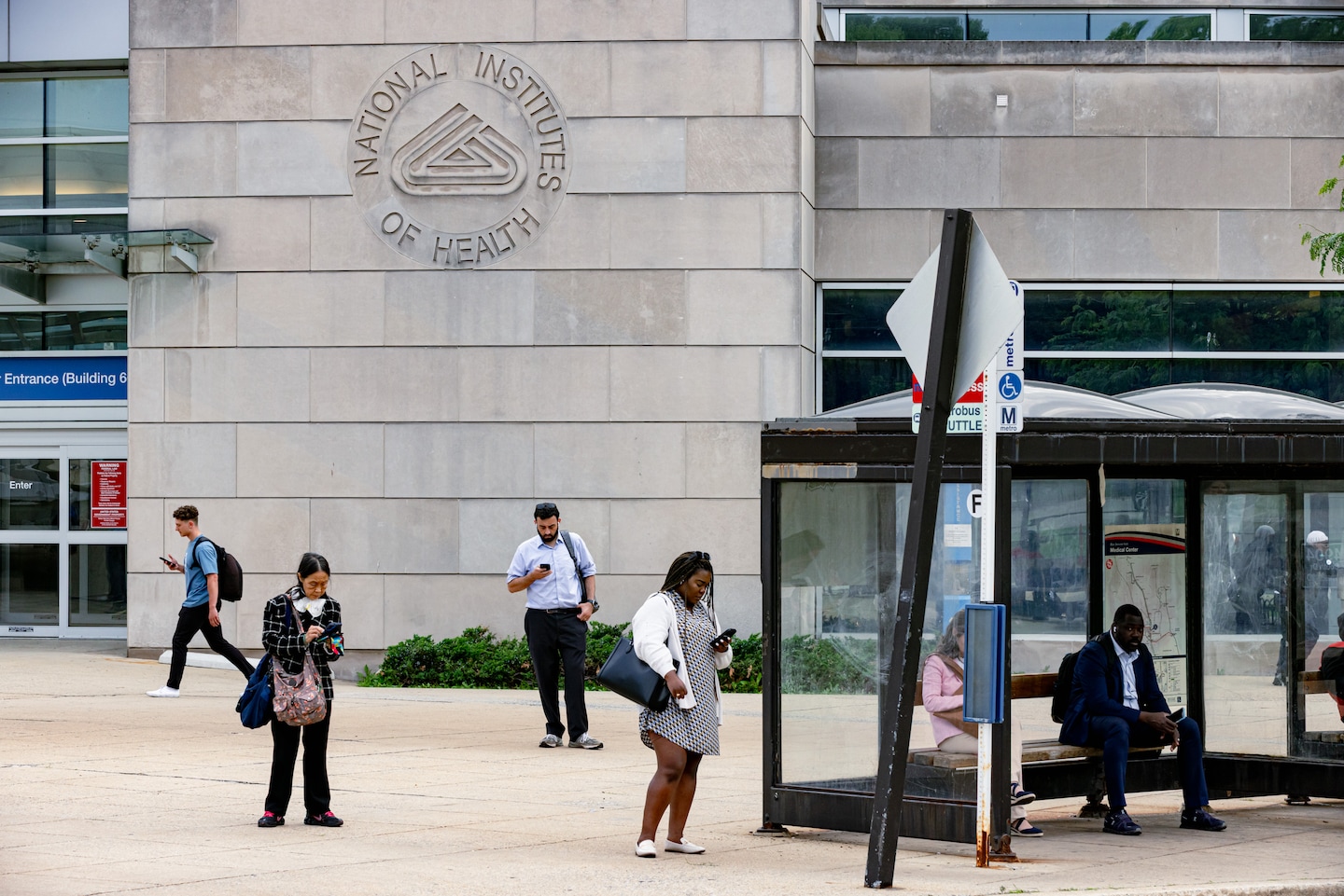 bylenasun's tweet card. The Trump administration’s actions on NIH gain-of-function research have raised concerns among scientists, who argue the move could block experiments that are safe and potentially lead to new...