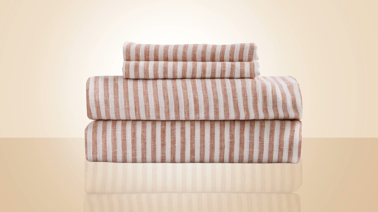BuySideWSJ's tweet card. After testing popular linen sheet sets from brands like Brooklinen, Parachute and Quince, we found the softest and most breathable options that should help you sleep cool and comfortably this summer...