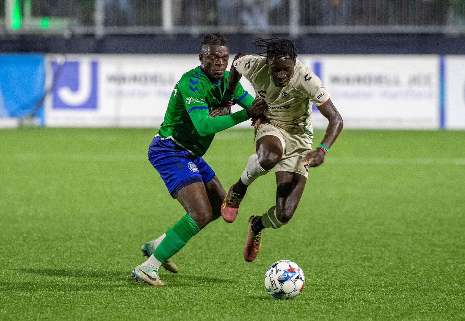 beaujanglez's tweet card. The Oakland Roots fell flat on their final Eastern Conference road trip of the season, losing to Hartford Athletic by a score of 2-0.