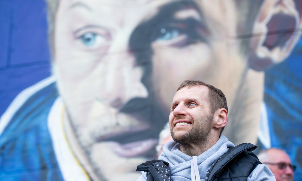 SeriousAboutRL's tweet card. Leeds Rhinos legend Rob Burrow is set to have his legacy continued once again, as Northern Trains have announced they will be making a specialised train to commemorate his life.  Burrow enjoyed a...