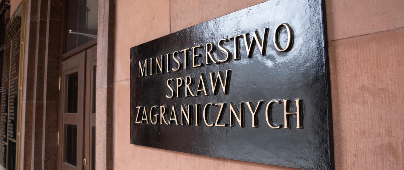 MSZ_RP's tweet card. Polska wyraża solidarność z Wielką Brytanią, która ogłosiła nałożenie sankcji zarówno na trzy jednostki Sztabu Generalnego Sił Zbrojnych Federacji Rosyjskiej (GRU) jak i oficerów tej instytucji w...