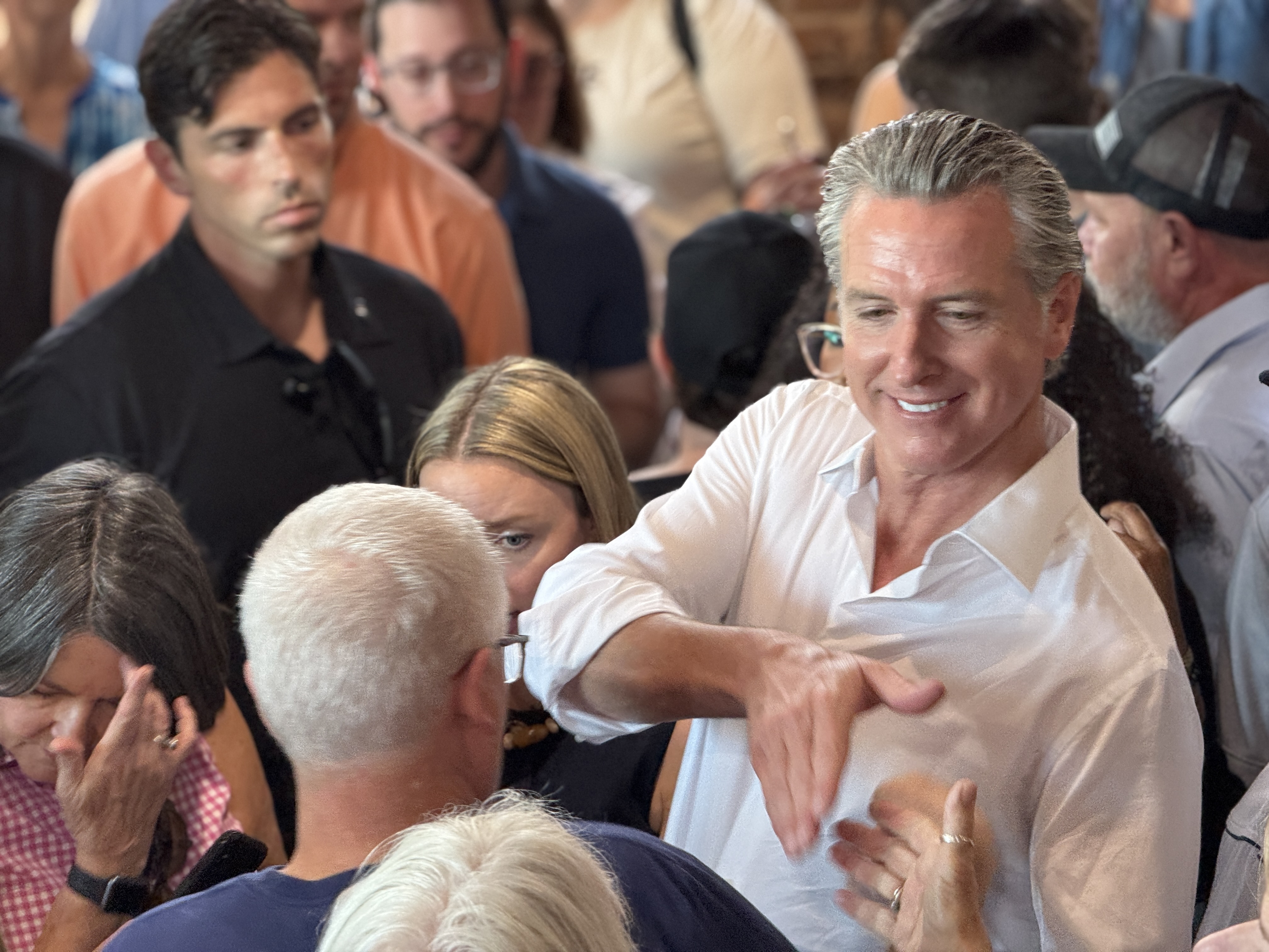 davidsiders's tweet card. The California governor concluded a two-day swing through the early primary state ahead of a likely presidential campaign in 2028.