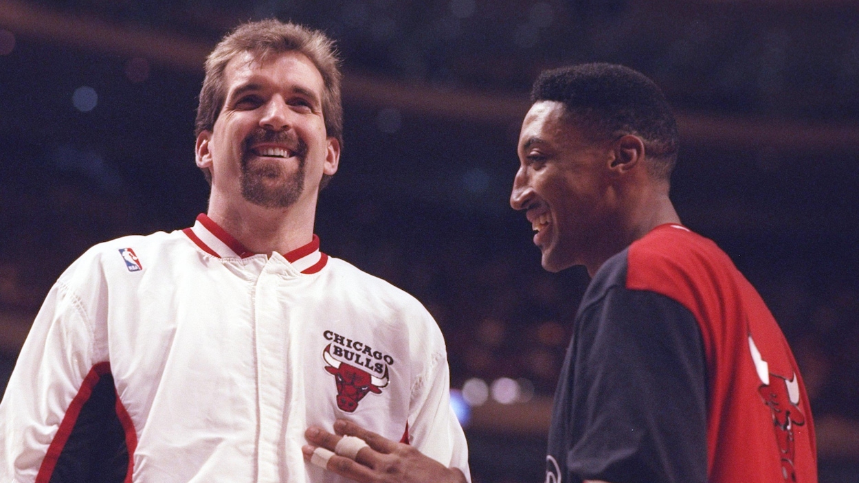 s_desrosiers's tweet card. À l’occasion de la première finale de la NBA entre deux Montréalais, Bennedict Mathurin et Lu Dort, Bill Wennington revient sur l’évolution du basketball d'ici.