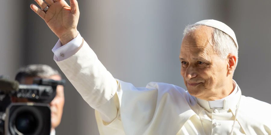 cnalive's tweet card. The pontiff spent a period of rest — July 6–22 — in the Italian town of Castel Gandolfo about 15 miles from Rome on the shores of Lake Albano.