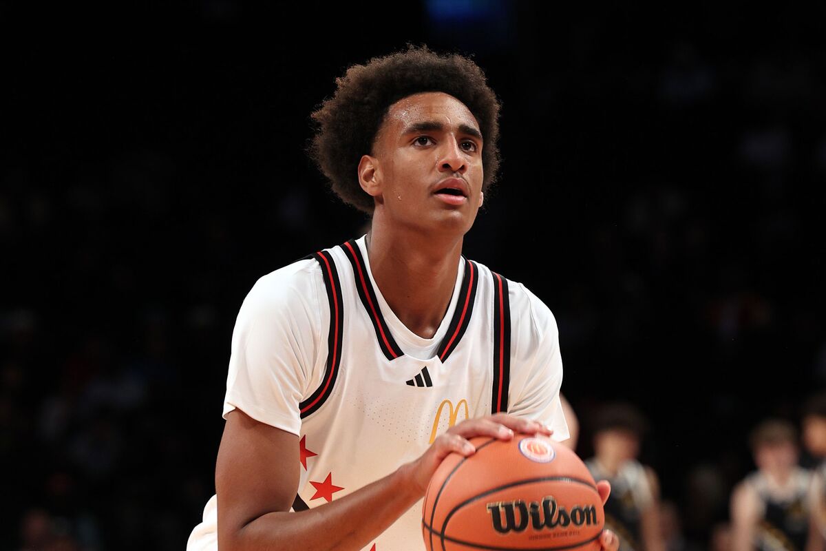 FayCortez's tweet card. Star college basketball recruit Alijah Arenas spoke publicly for the first time about the Tesla Cybertruck crash that left him in an induced coma, casting fresh attention on safety issues with the EV...