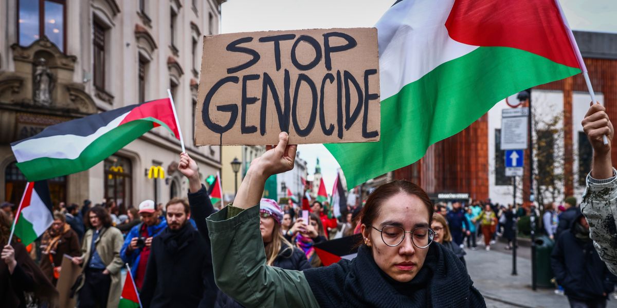 BlavatnikSchool's tweet card. Die Uno-Völkermordkonvention entstand einst als Reaktion auf den Holocaust. Soll sie nun ausgerechnet auf Israel angewendet werden wegen des Kriegs in Gaza? Eine Debatte zwischen Moral und Recht –...