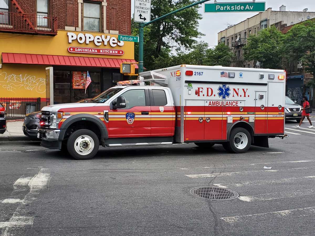 lcholdenbrown's tweet card. The NYC Council passed a bill giving a pay raise to grocery delivery workers, who now make more than FDNY EMT first responders.