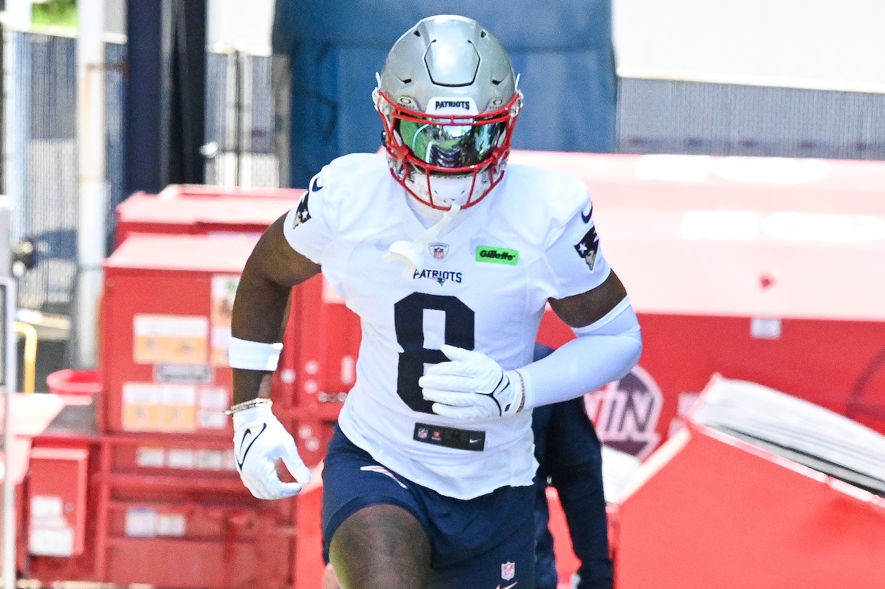 masslivesports's tweet card. Patriots cornerback Christian Gonzalez explained how Stefon Diggs has already helped him