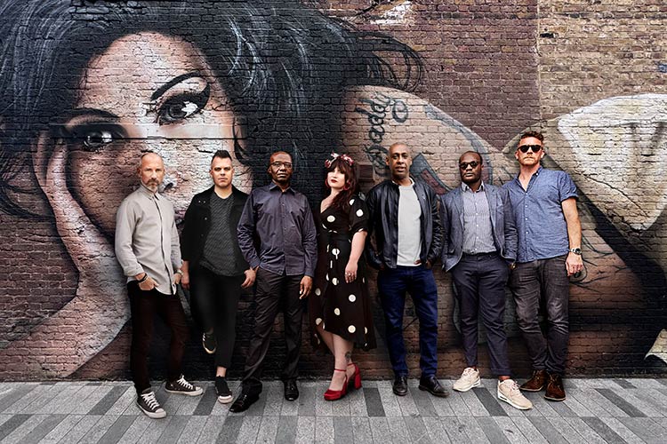 mondo_sonoro's tweet card. Dale Davis, bajista y director de The Amy Winehouse Band, nos honrará con su presencia en España durante los próximos...