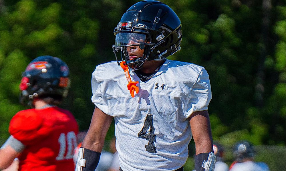 TDARecruiting's tweet card. Jonah Winston has locked in an Aug. 14 commitment date.  Winston attends Hoover High School in Alabama, and he is a 2026 football prospect who is considered an athlete. He will decide between Florida...