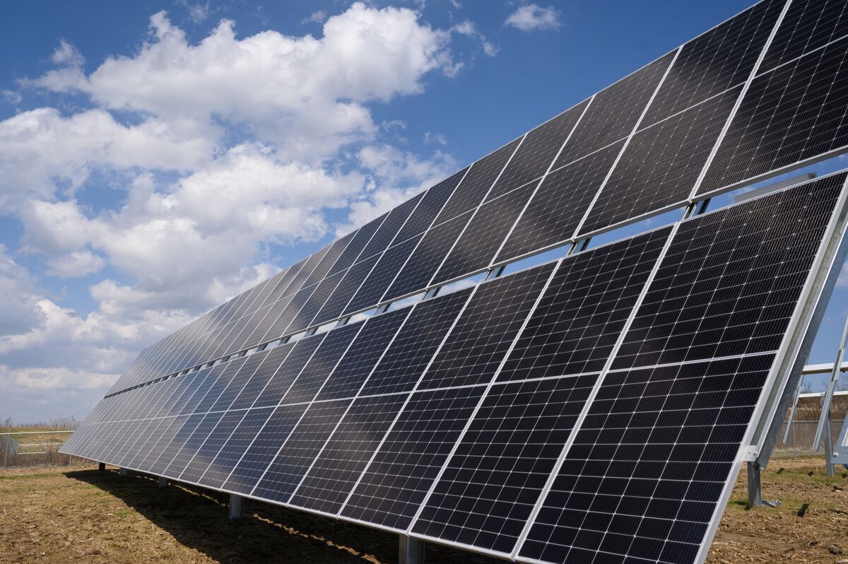 DrBobBullard's tweet card. Wind and solar projects being constructed on federal land will be required to undergo a new review process at the Interior Department, under a new Trump administration directive that could slow the...