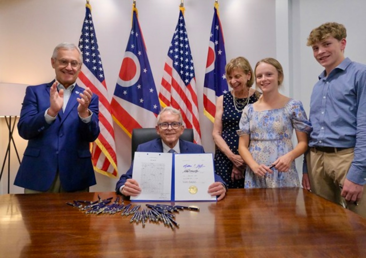LWVGrCleveland's tweet card. If an override succeeds of Gov. DeWine's vetoes of budget items making it harder for school districts to fund needed expenses, about 200 school districts could be forced into fiscal emergency. I urge...