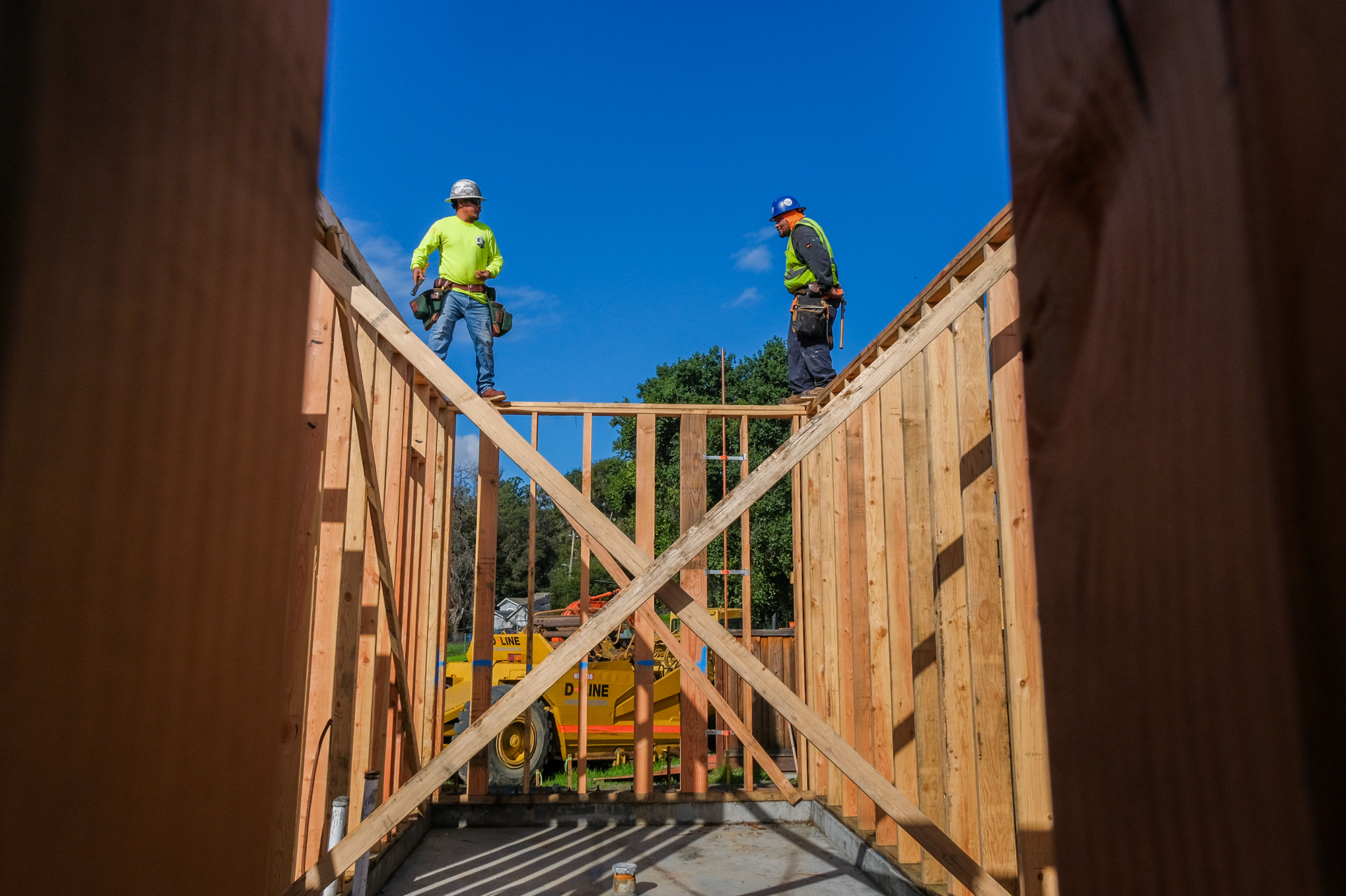 dillonliam's tweet card. California’s new environmental reform law, backed by carpenters, eases housing construction rules but deepens divisions within the labor movement.