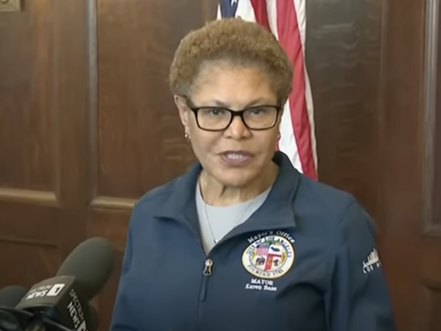 JonTarr17's tweet card. Sunday on ABC's "This Week" Los Angeles Mayor Karen Bass (D) said law enforcement did not have a right to be masked and "snatch people off the street." | Clips
