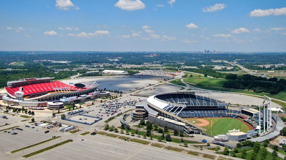 SamMcDowell11's tweet card. Kansas politicians are accusing each other of playing favorites in the negotiations to lure one or both of the Kansas City Chiefs and Royals across the Missouri border.