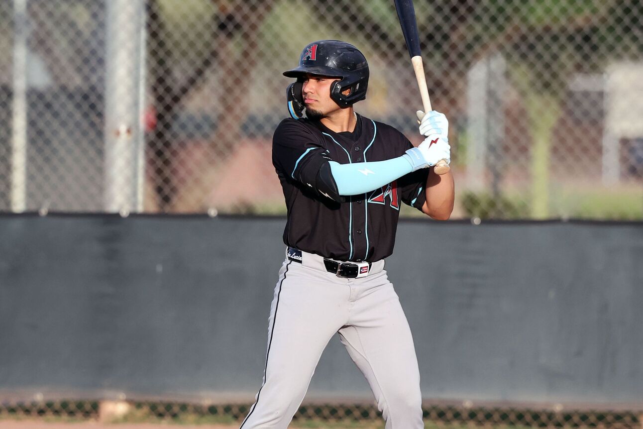 Jesus_Cano88's tweet card. Jesús Cano presenta la historia de Iván Luciano, el receptor puertorriqueño de los D-backs cuyo bilingüismo ganado con tanto esfuerzo ha ayudado a darle forma a su carrera en el béisbol.